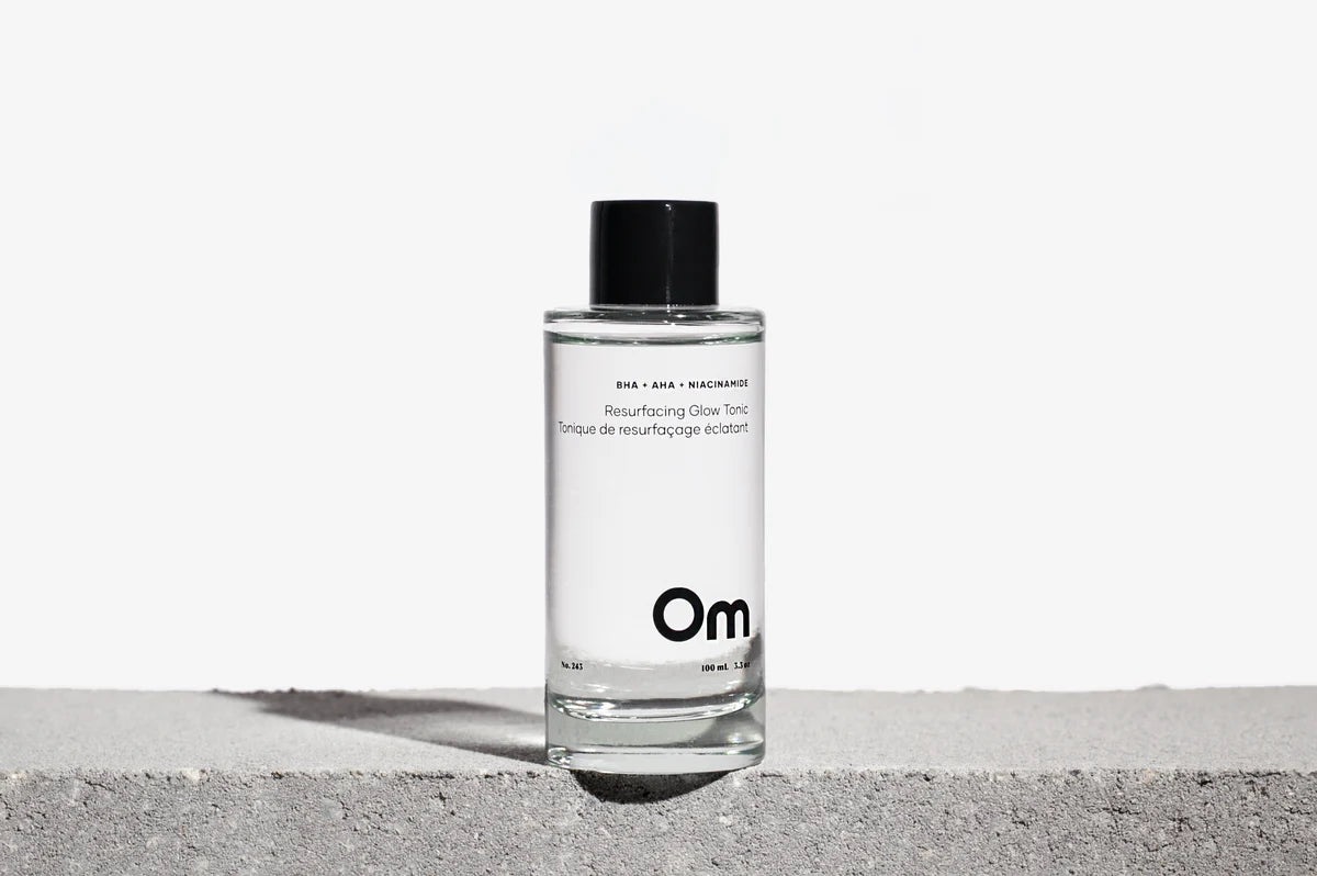 Om BHA AHA Niacinamide Glow Tonic
