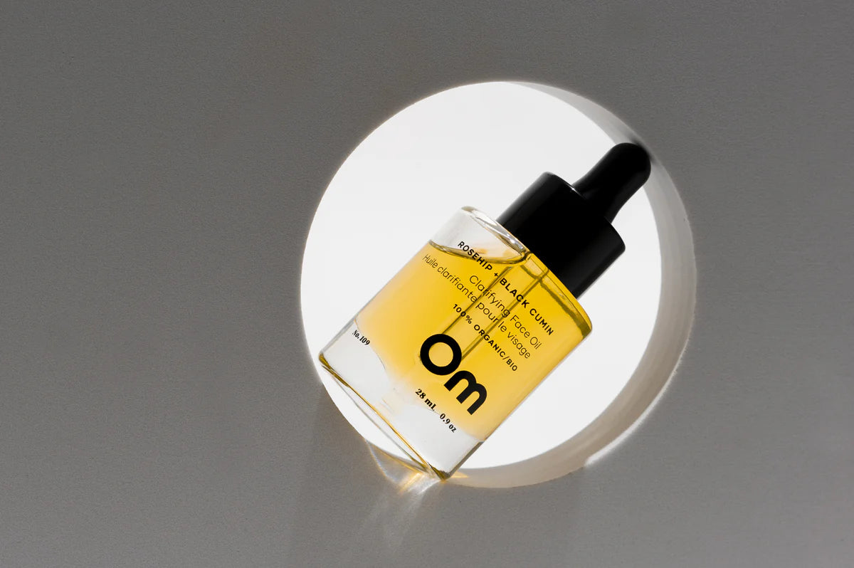 Om Rosehip & Black Cumin Clarifying Oil
