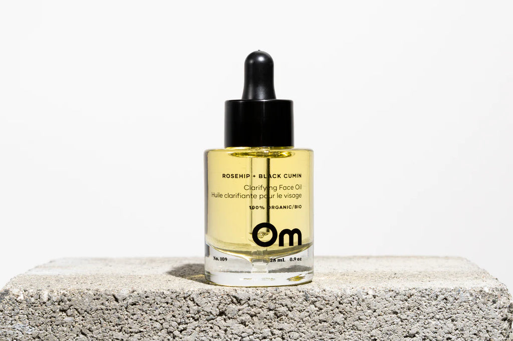 Om Rosehip & Black Cumin Clarifying Oil